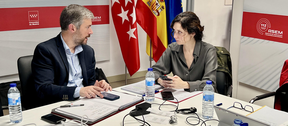 Isabel Díaz Ayuso en la sede de la Agencia de Seguridad y Emergencias ASEM 112