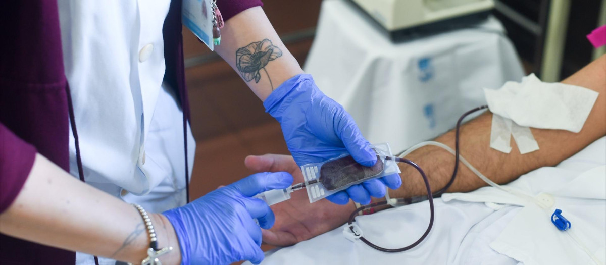 El brazo de un donante de sangre