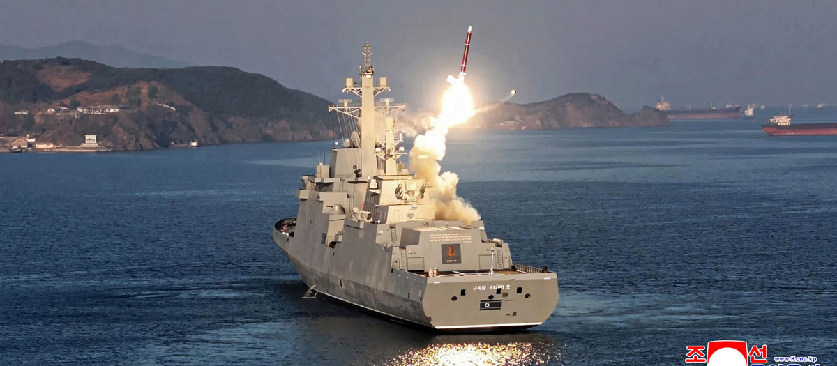 El disparo de prueba de un sistema de armas desde la cubierta del último destructor de Corea del Norte, el Choe Hyon