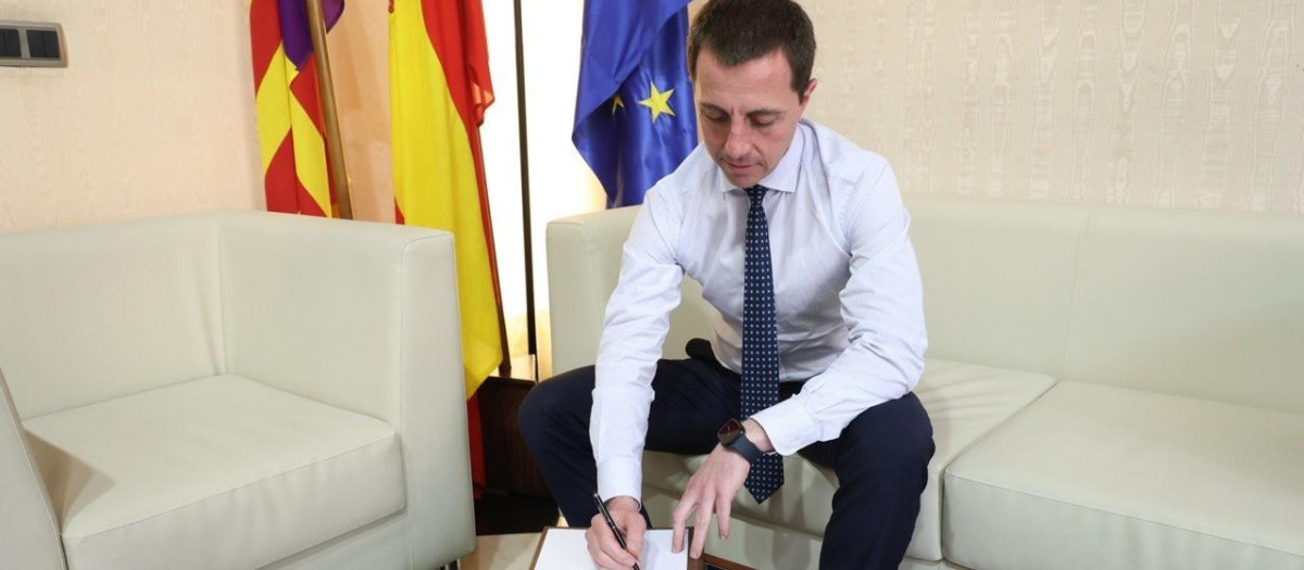El presidente del Consell de Mallorca, Llorenç Galmés.
REMITIDA / HANDOUT por CONSELL DE MALLORCA
Fotografía remitida a medios de comunicación exclusivamente para ilustrar la noticia a la que hace referencia la imagen, y citando la procedencia de la imagen en la firma
30/4/2025