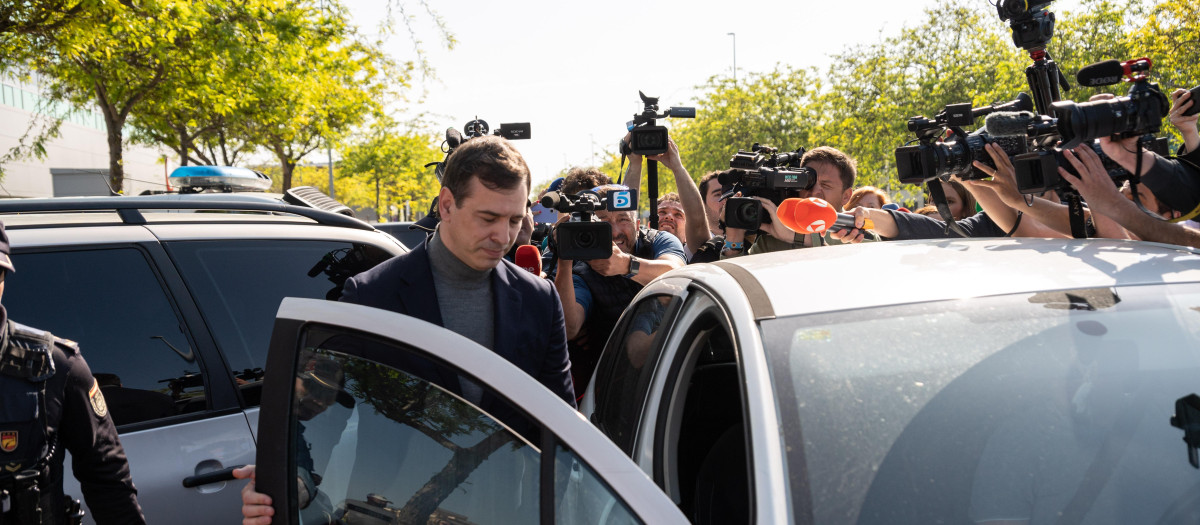 David Sánchez, hermano del presidente, al salir de los Juzgados de Badajoz