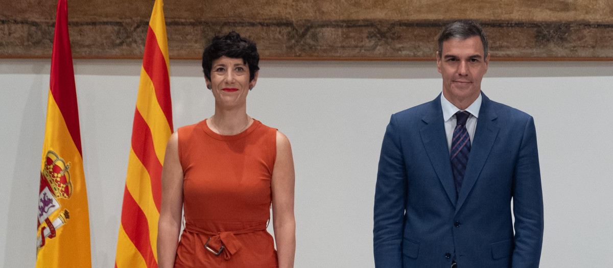 El presidente del Gobierno, Pedro Sánchez; la ministra de Inclusión, Seguridad Social y Migraciones, Elma Saiz