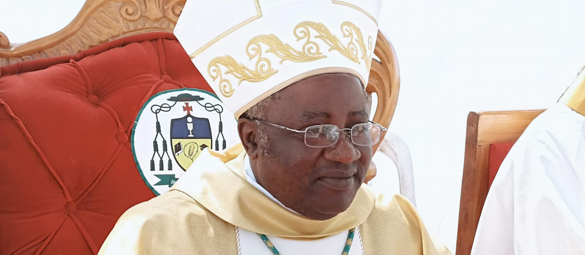 Monseñor Habila Daboh es el obispo de