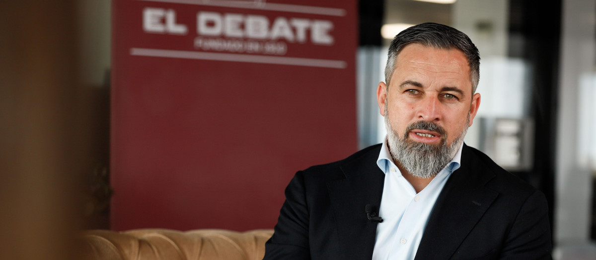 Santiago Abascal, durante su entrevista con El Debate