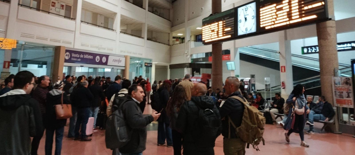 Estación de tren de Ciudad Real en la mañana del robo de cable

EUROPA PRESS
05/5/2025