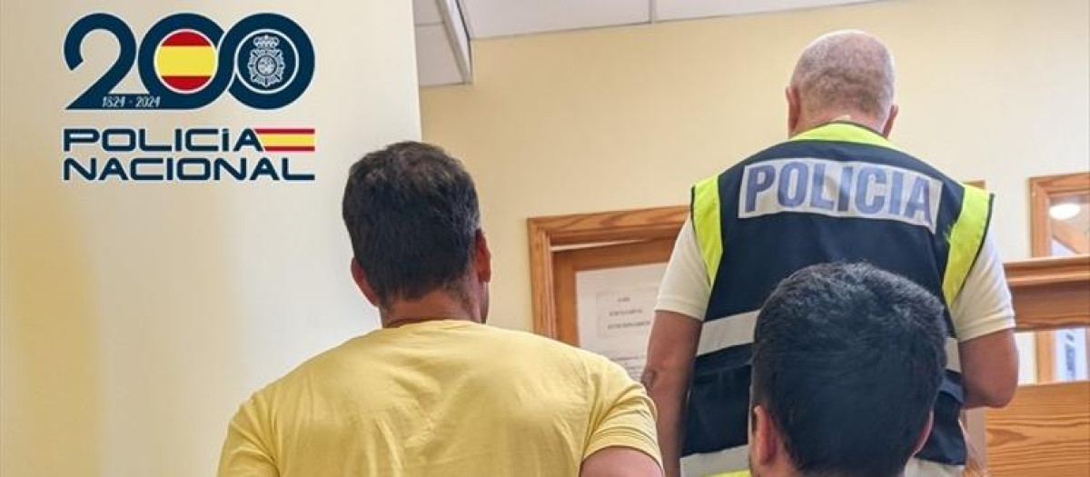 Uno de los detenidos por la Policía Nacional en Fuerteventura por delitos contra los derechos de los trabajadores y falsedad documental