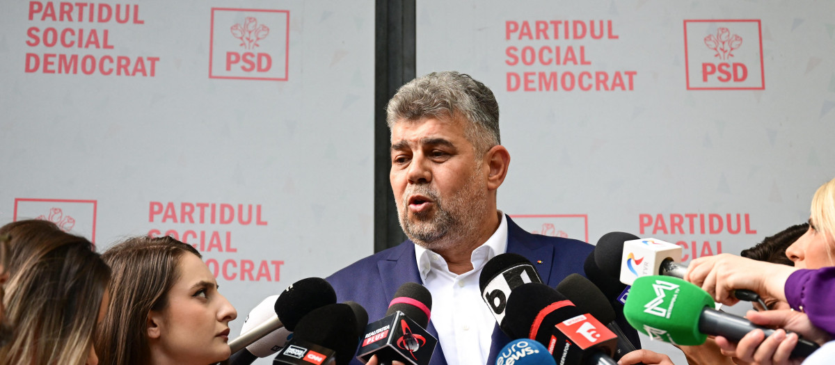 El primer ministro de Rumanía, Marcel Ciolacu, en Bucarest