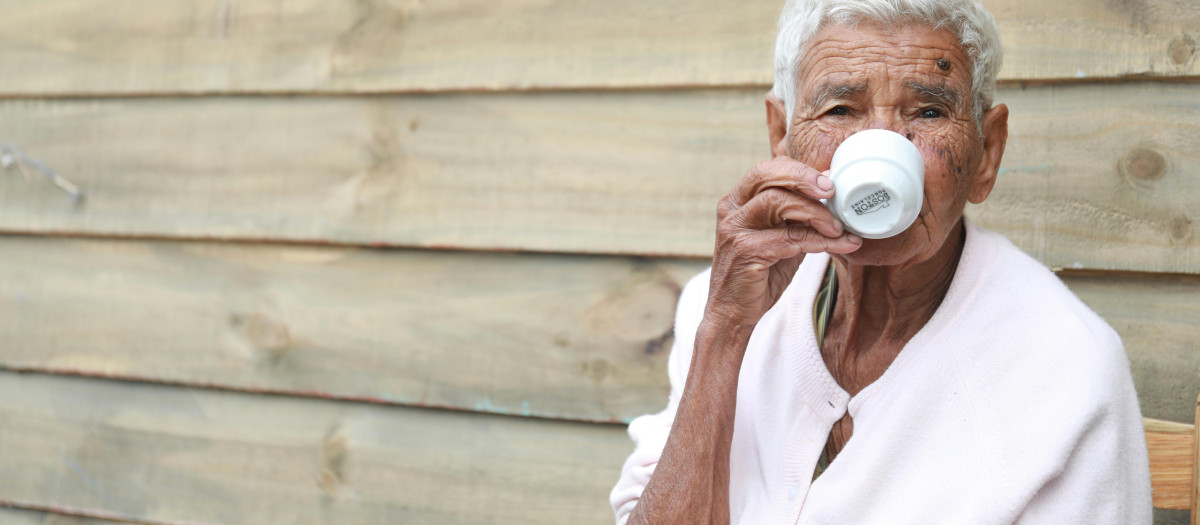 El consumo elevado de café puede afectar a las personas mayores