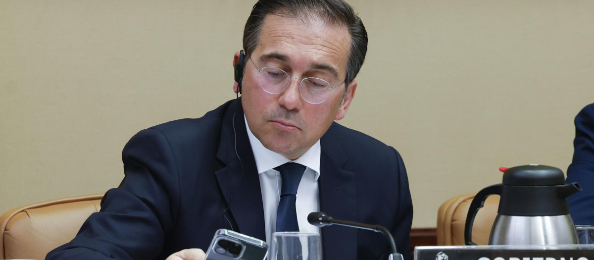El ministro de Asuntos Exteriores, José Manuel Albares, durante su comparecencia