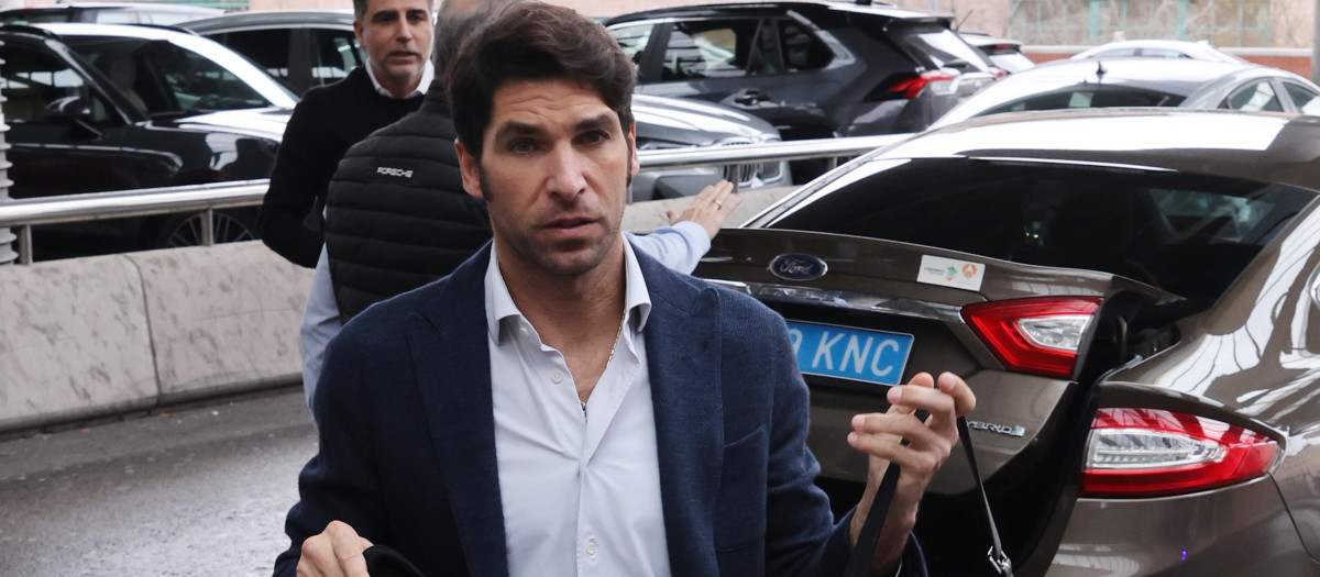 Detenido el torero Cayetano Rivera por un altercado con la Policía en una  hamburguesería de Madrid