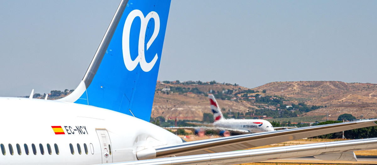 Avión de Air Europa aterrizando en España