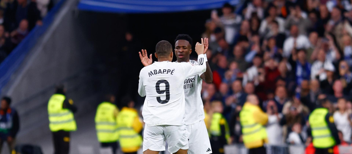Mbappé y Vinicius, en un partido con el Real Madrid esta temporada