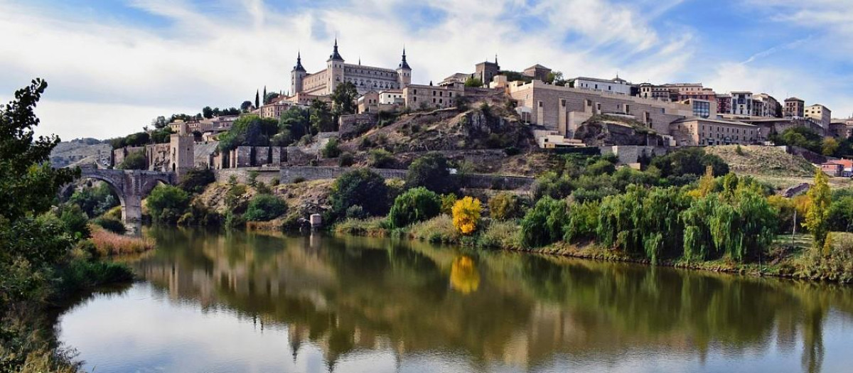 El río Tajo a su paso por Toledo