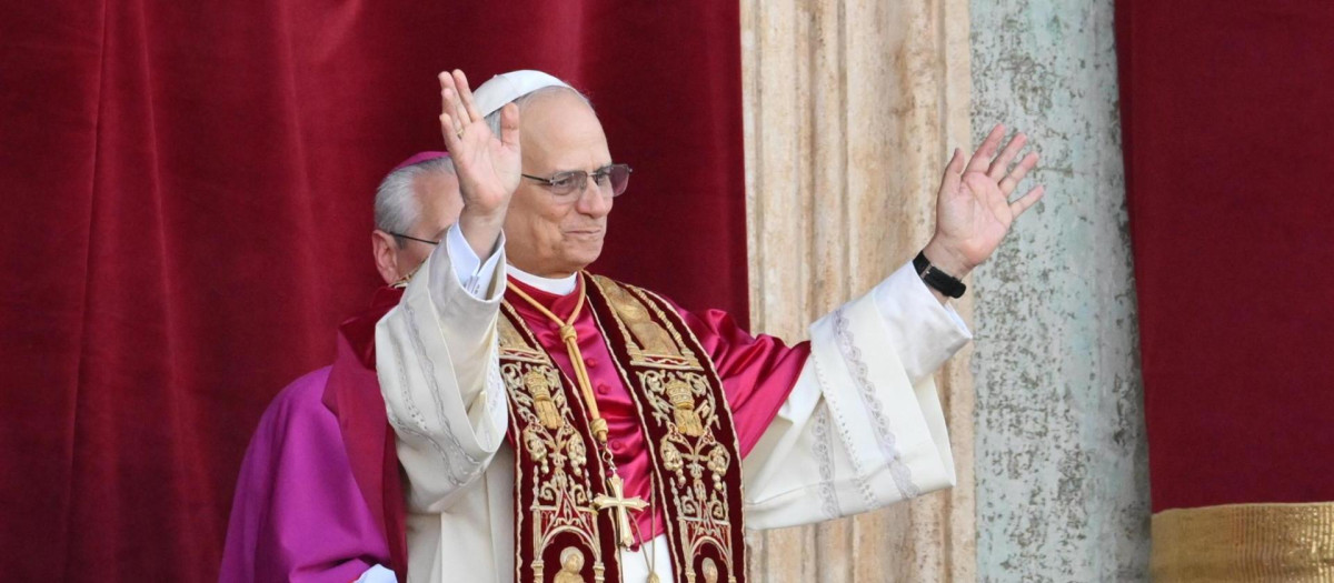 El nuevo papa León XIV, el cardenal estadounidense Roberto Francisco Prevost