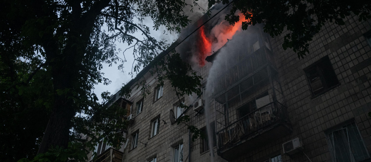 Rusia y Ucrania siguen atacándose pese a la tregua