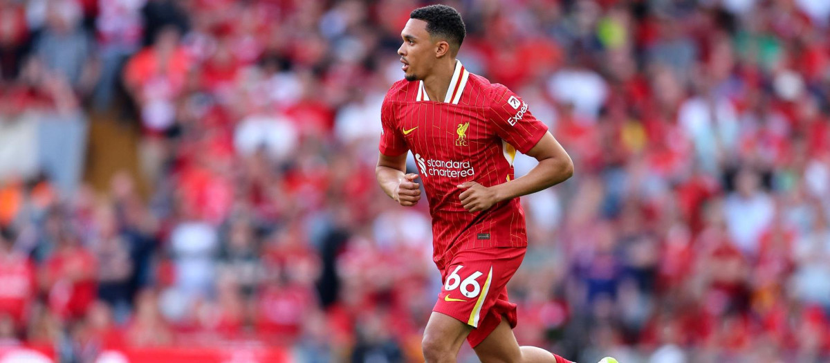 Alexander-Arnold recibió una sonora pitada por parte de la afición del Liverpool