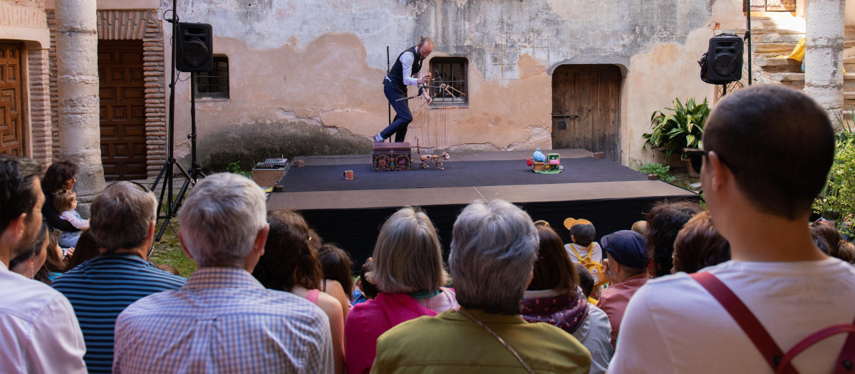 Un espectáculo de marionetas en una de las ediciones anteriores de Tititrimundi