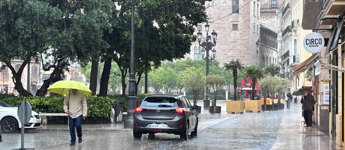 Tormenta en la ciudad de Valencia.