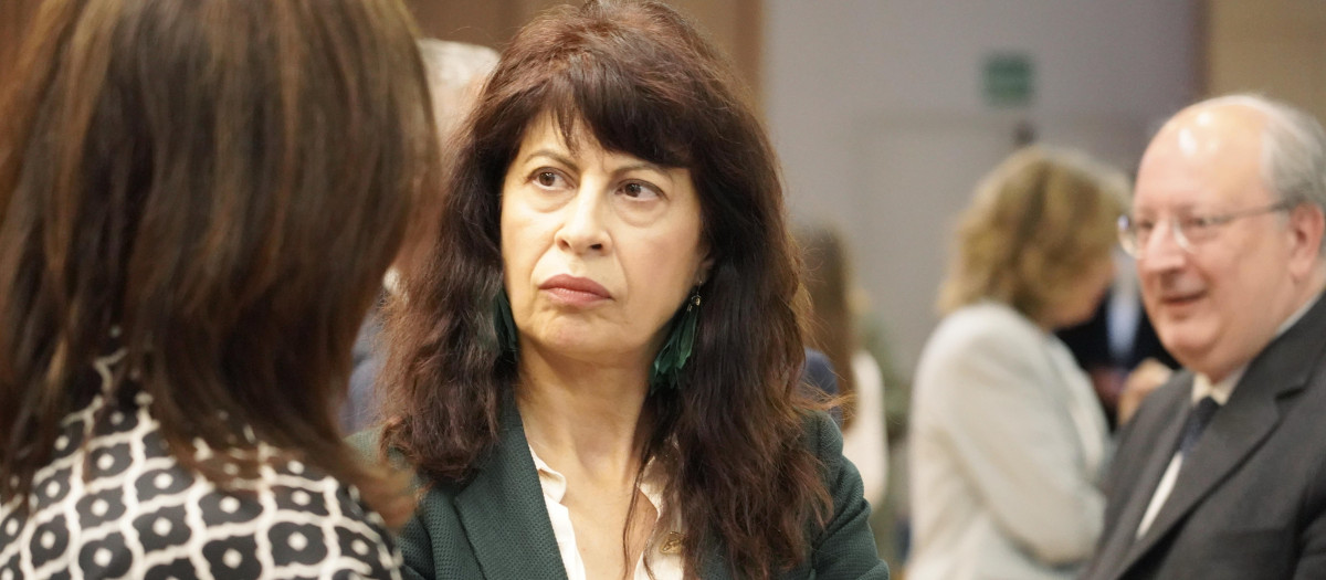 La ministra de Igualdad, Ana Redondo, el secretario general de CC. OO. en Castilla y León