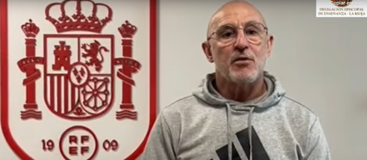 Luis de la Fuente animando a apuntarse a Religión