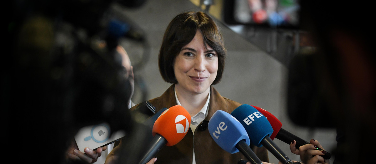 Morant informa a las 91 universidades españolas de la ley que pondrá coto a las privadas