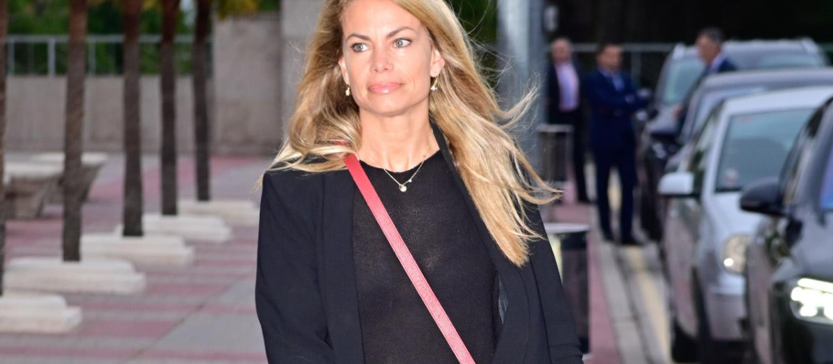 Carla Goyanes Lapique