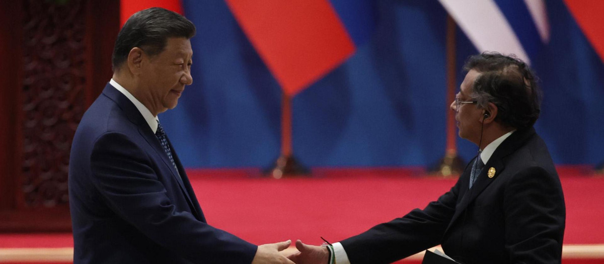 Petro busca afianzar su relación estratégica con Xi Jinping en medio de negociaciones para las Nuevas Rutas de la Seda