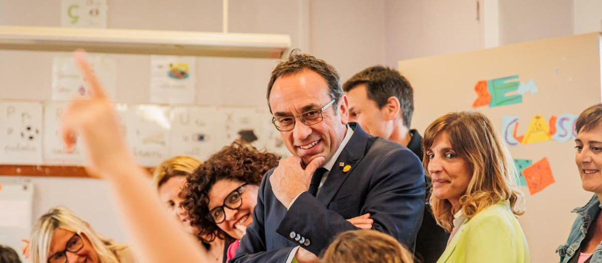 El presidente del Parlament ha visitado dos centros de la Bressola