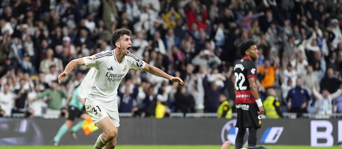 Jacobo Ramón celebra el gol ante el Mallorca