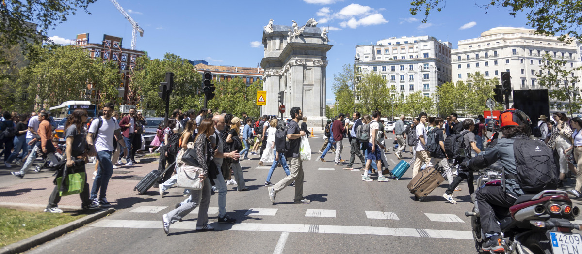 Venezuela, Colombia, Perú, Ecuador y Argentina representan casi la mitad del saldo migratorio exterior durante el 2024.
