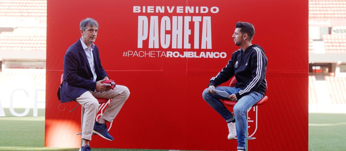 Pacheta en su presentación como nuevo entrenador del Granada CF