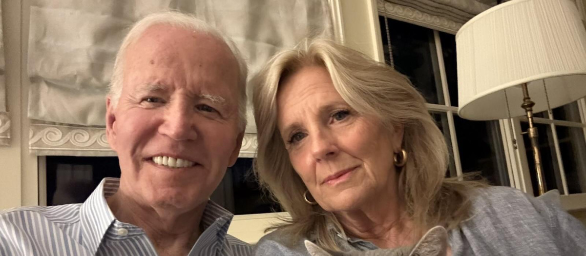 El expresidente de Estados Unidos, Joe Biden, junto a su mujer Jill Biden y su gato