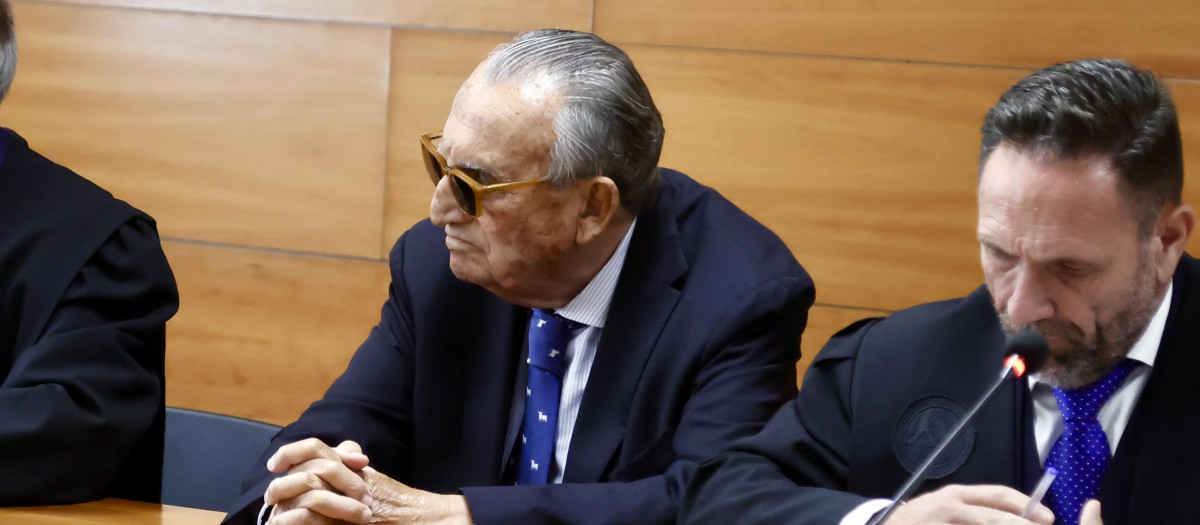 El expresidente de la Diputación de Castellón, Carlos Fabra, durante el juicio por el caso ‘Aerocas’