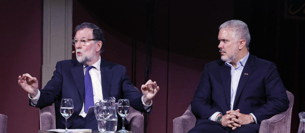 Mariano Rajoy junto a Iván Duque, expresidente colombiano
