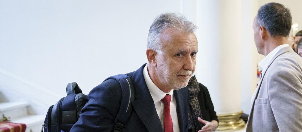 El ministro de Política Territorial y Memoria Democrática, Ángel Víctor Torres