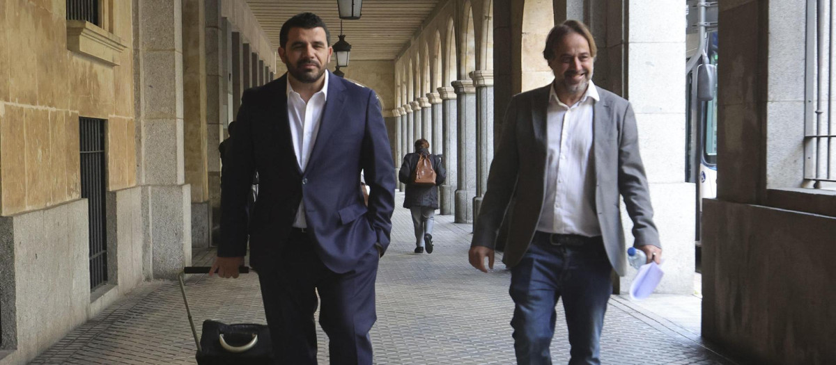 José María Fuentes, a la izquierda de la imagen