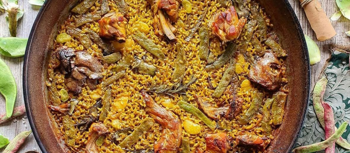 Paella valenciana cocinada por Rice Paella - David Montero.