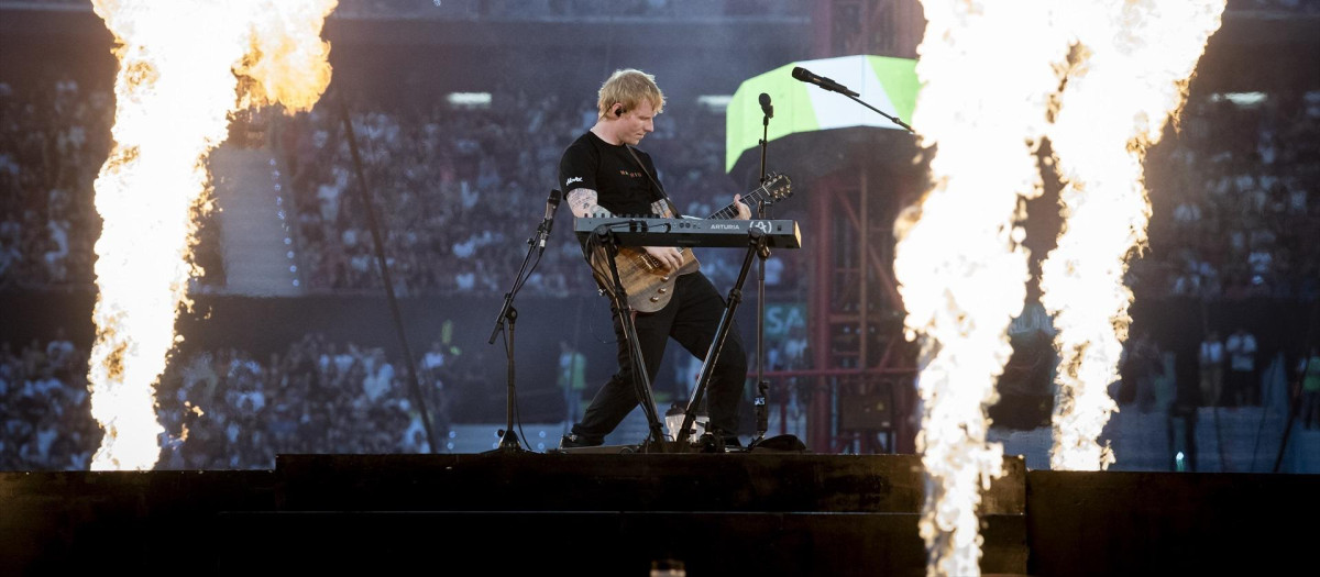 El cantante Ed Sheeran durante su concierto en el Riyadh Air Metropolitano
