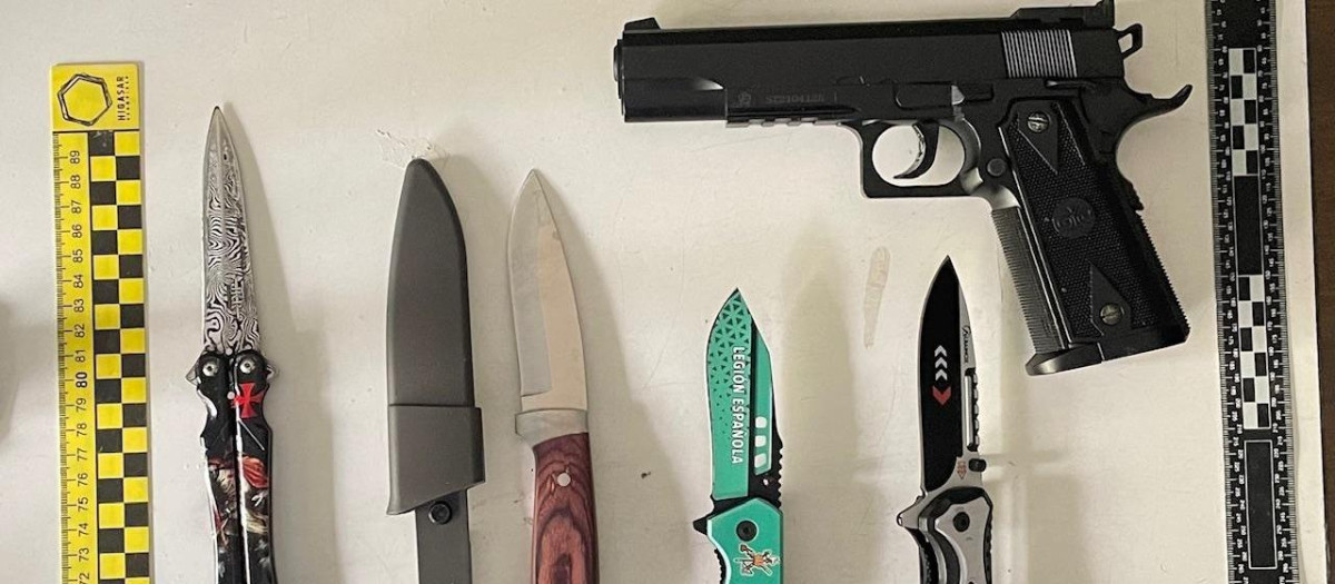 Armas incautadas por la Policía Nacional
REMITIDA / HANDOUT por SUBD. GOBIERNO BURGOS
Fotografía remitida a medios de comunicación exclusivamente para ilustrar la noticia a la que hace referencia la imagen, y citando la procedencia de la imagen en la firma
06/6/2025