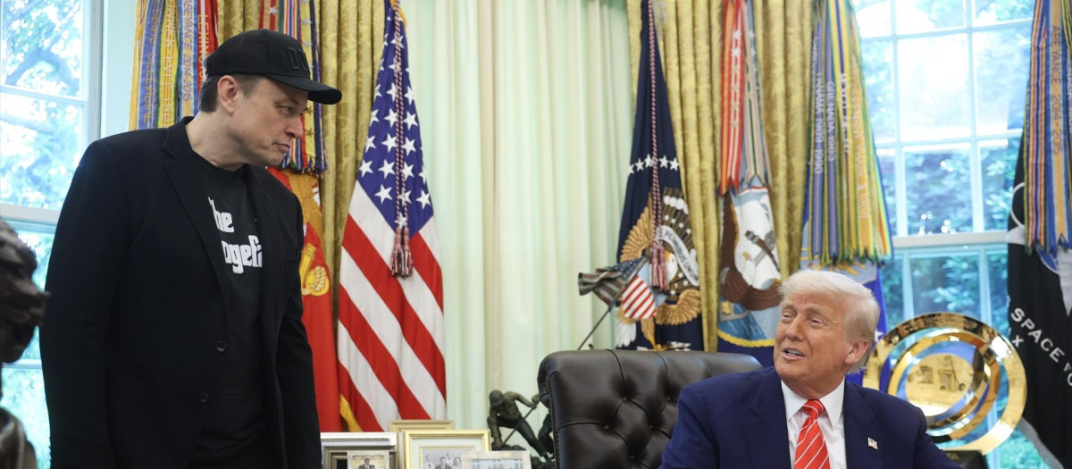 Elon Musk y Donald Trump en el despacho oval de la Casa Blanca