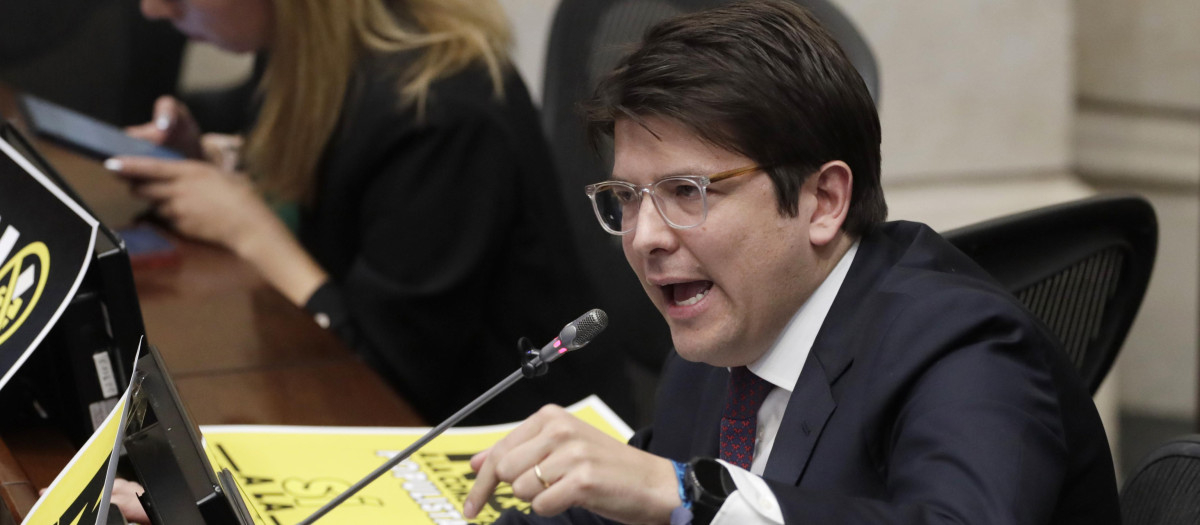 Imagen de archivo del 13 de mayo de 2025 del senador Miguel Uribe en el Congreso en Bogotá (Colombia)