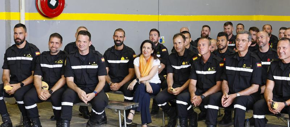 La ministra Robles Visita al III Batallón de Intervención en Emergencias (BIEM III) de la UME en Bétera (Valencia)