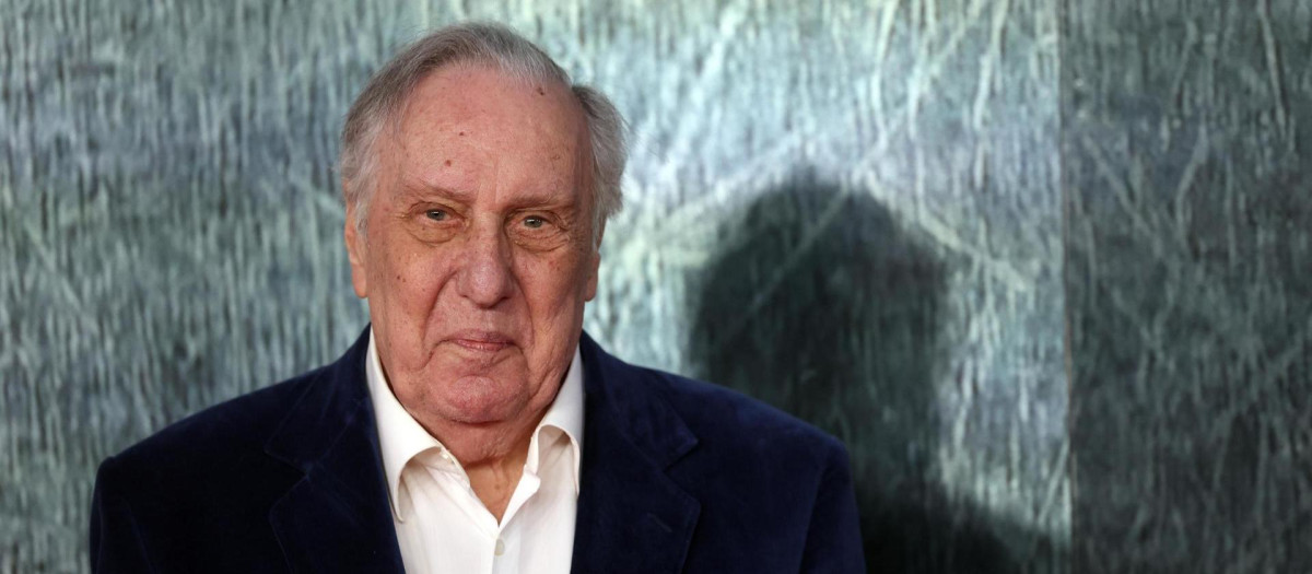 Frederick Forsyth
