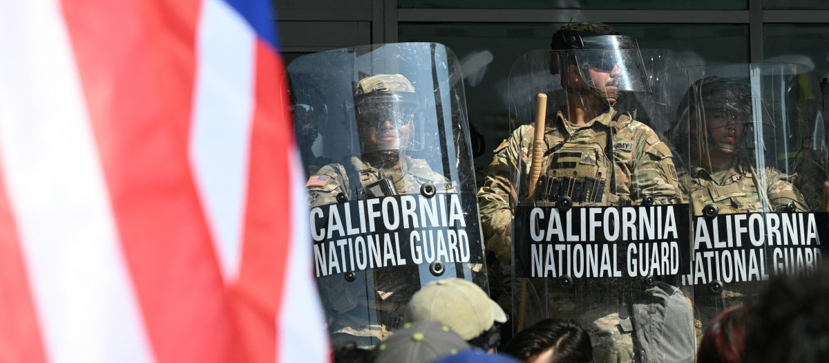 Crece la tensión entre la Trump y California tras el envío de otros 2.000 soldados de la Guardia Nacional en Los Ángeles