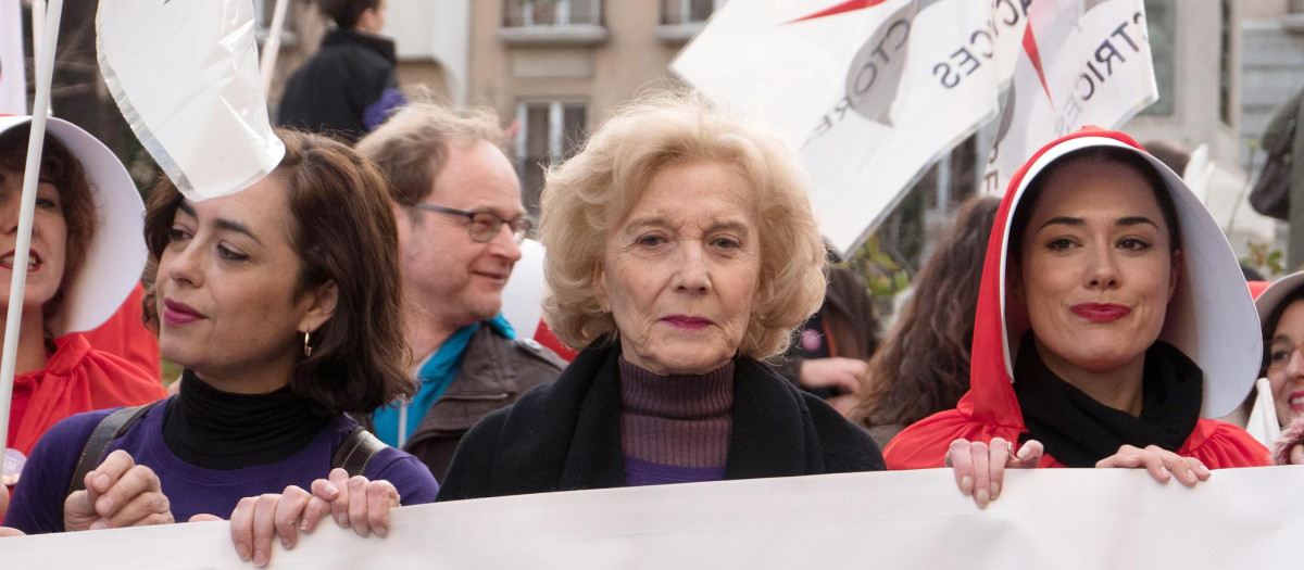 La actriz Marisa Paredes durante la manifestación del 8M en 2019