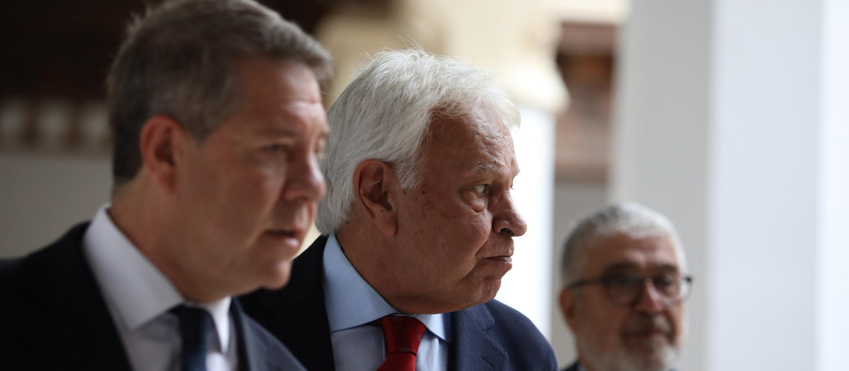 El presidente de Castilla-La Mancha, Emiliano García-Page, y el expresidente del Gobierno Felipe González, en un acto en Toledo con motivo de los 40 años de España en la UE
JUANMA JIMÉNEZ/EUROPA PRESS
11/6/2025