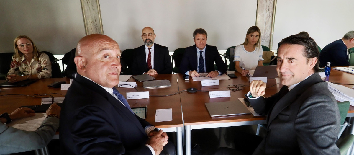 El secretario de Estado de Transportes preside el Consejo de Administración de la Sociedad Valladolid Alta Velocidad, al que asisten el alcalde y el consejero de Medio ambiente