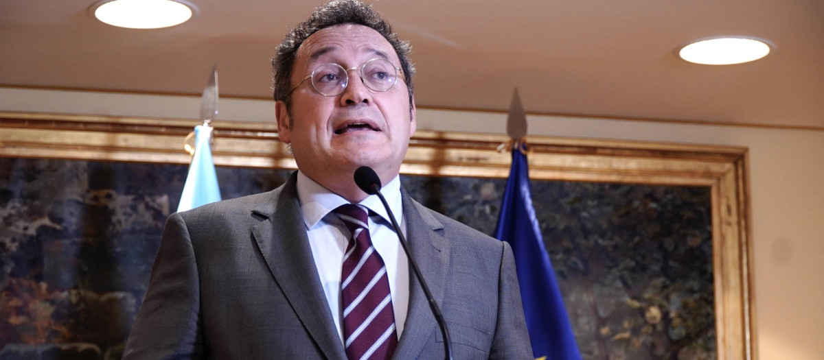 El procesado García Ortiz dice que su permanencia es «institucionalmente relevante y necesaria»