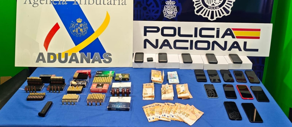 Material incautado en las últimas intervenciones de la operación 'Churruca'
REMITIDA / HANDOUT por POLICÍA NACIONAL
Fotografía remitida a medios de comunicación exclusivamente para ilustrar la noticia a la que hace referencia la imagen, y citando la procedencia de la imagen en la firma
13/6/2025