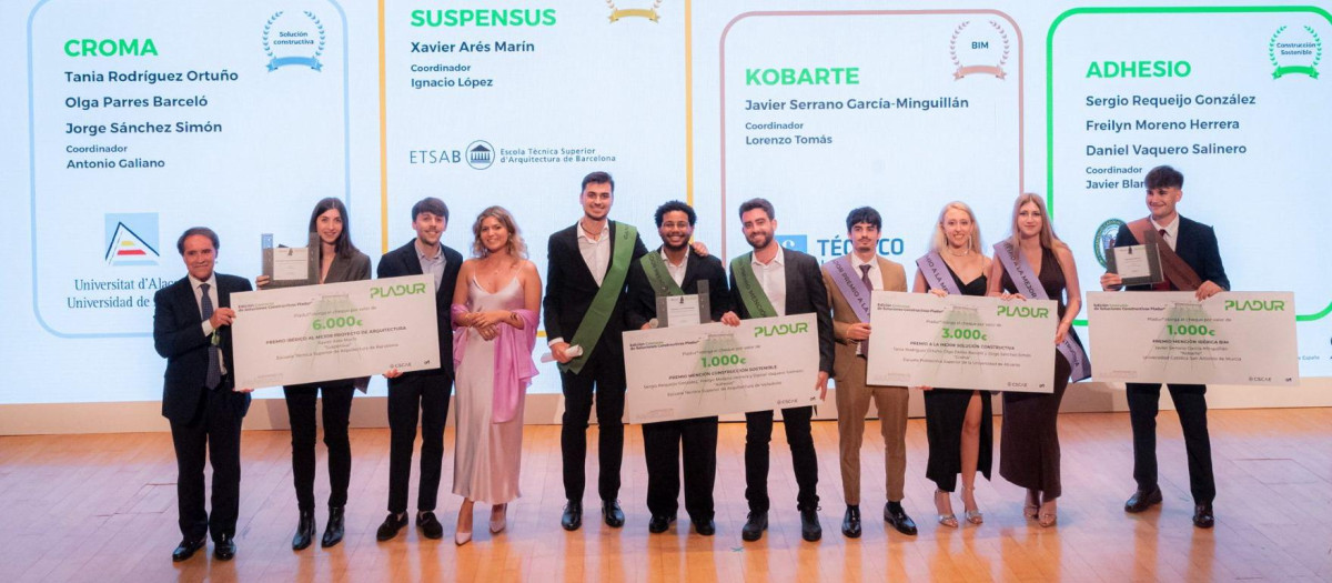 Imagen de los premiados en la gala celebrada este viernes en Valencia